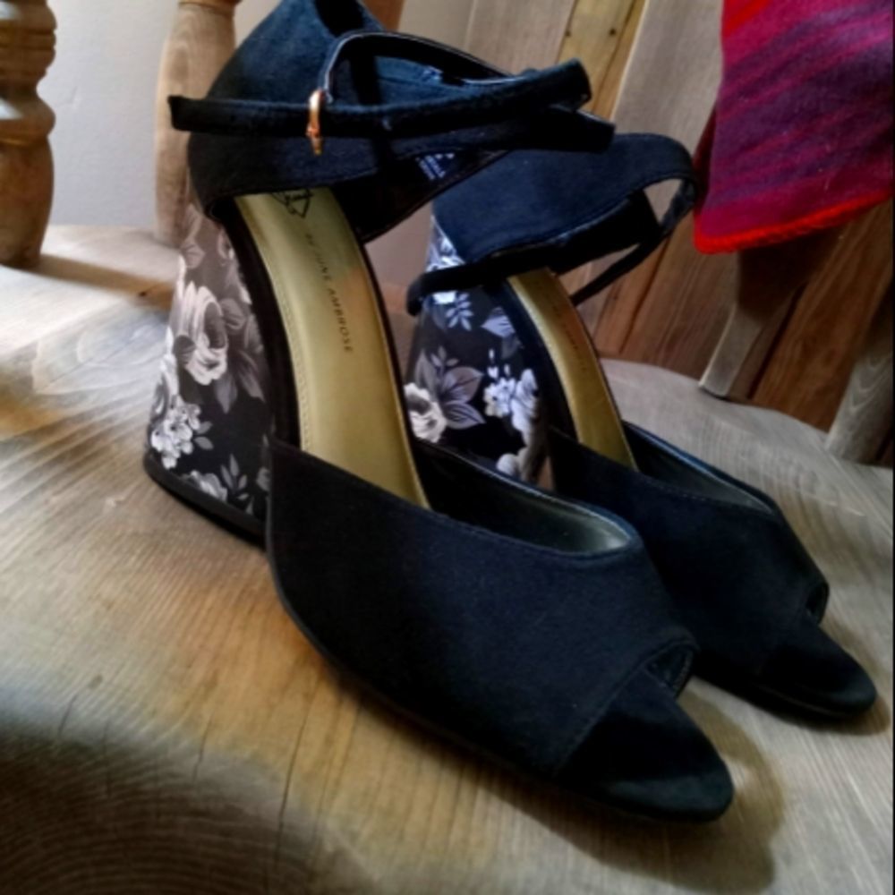 🥳June by June Ambrose Black Suede 4" Block Heels With Ankle Strap Size 8.5M